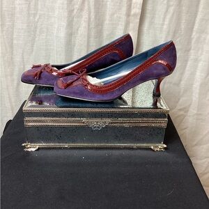 Via Spiga Suede & Patent Leather Pumps; Size 9.5